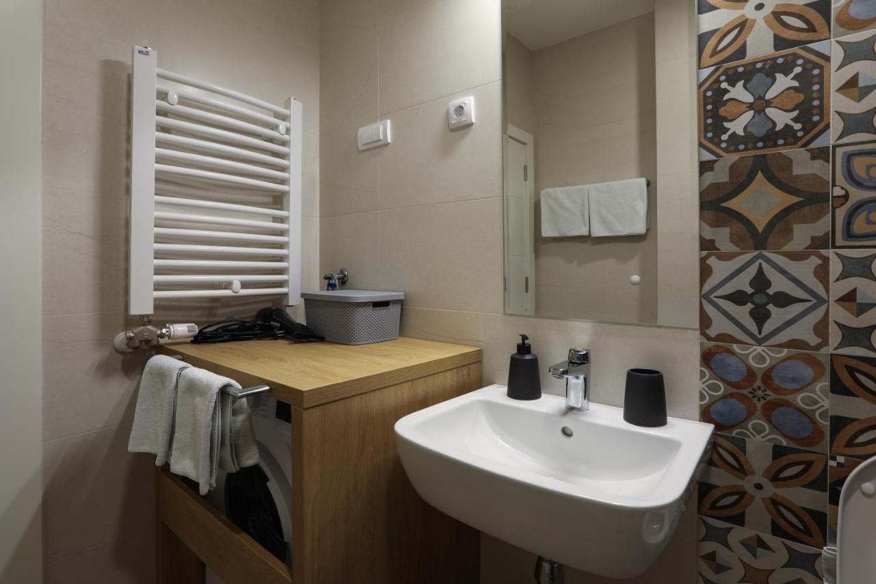 נובי סאד Apartment Promenada Avenija מראה חיצוני תמונה