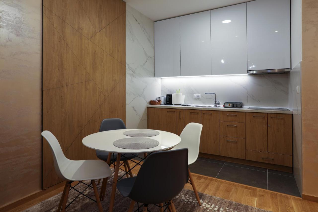נובי סאד Apartment Promenada Avenija מראה חיצוני תמונה