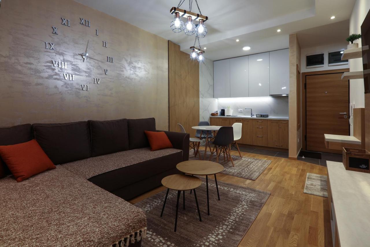 נובי סאד Apartment Promenada Avenija מראה חיצוני תמונה