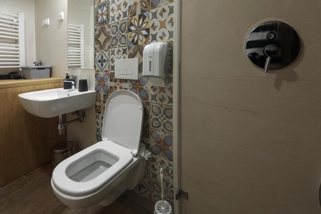 נובי סאד Apartment Promenada Avenija מראה חיצוני תמונה